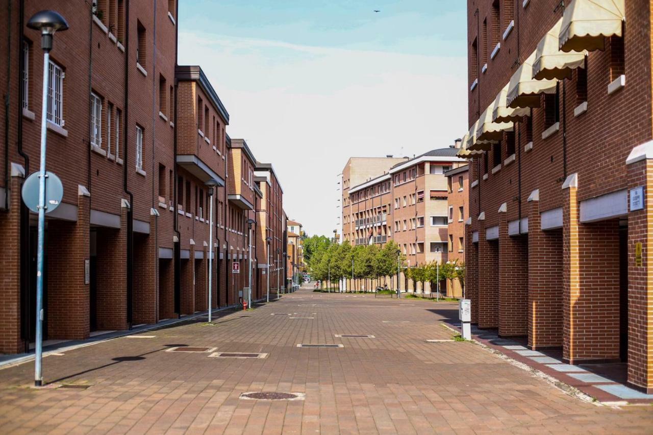 Travel Fiera Apartment Bologna Luaran gambar